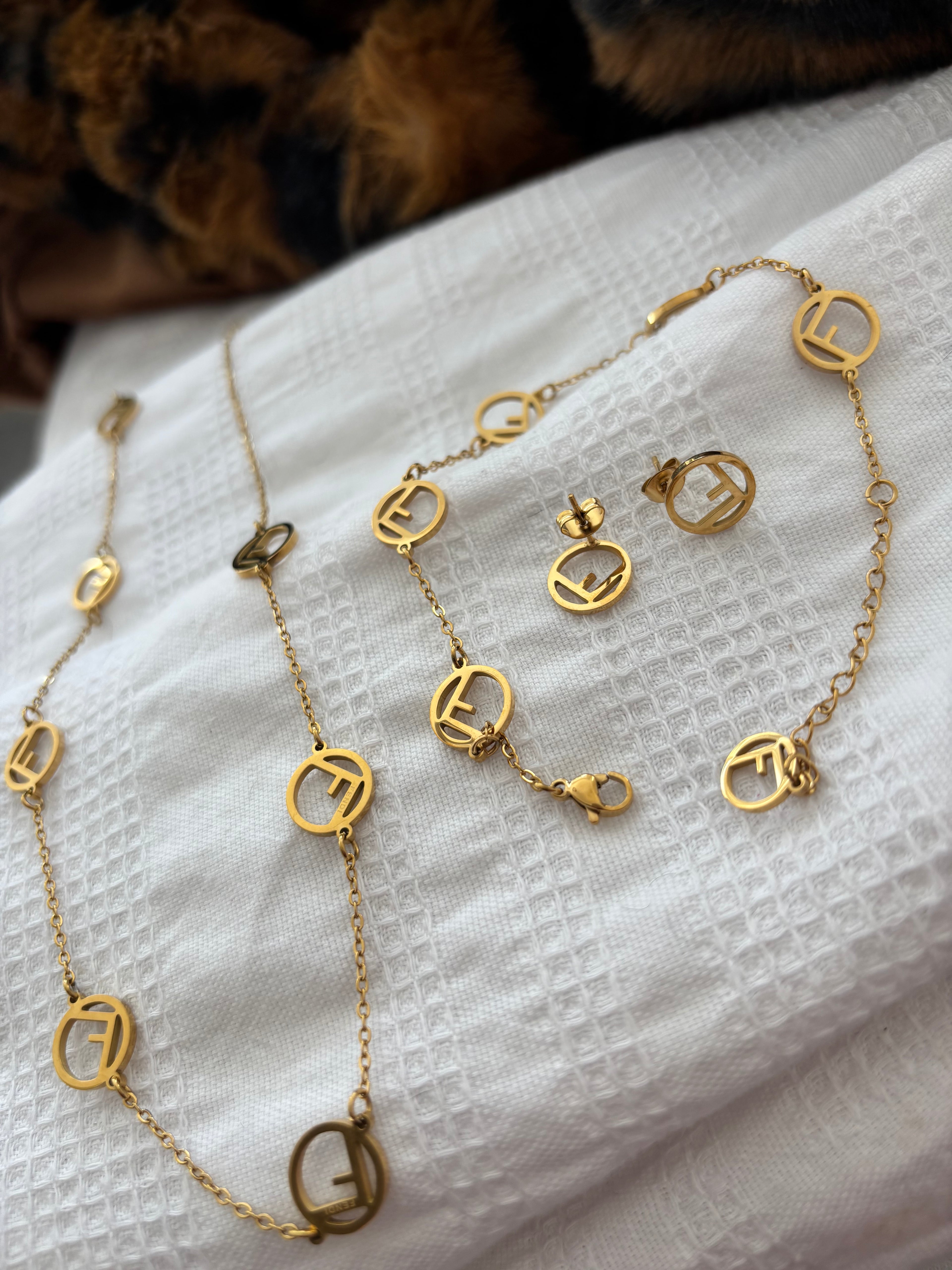 Gold F Set