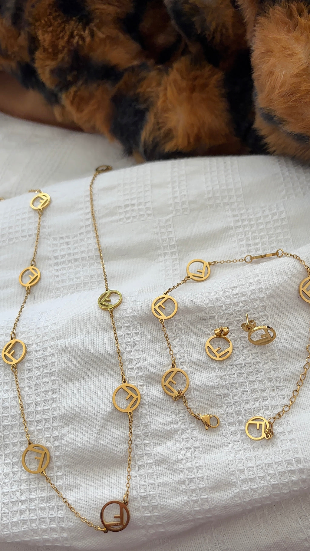 Gold F Set