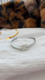 CE bracelets