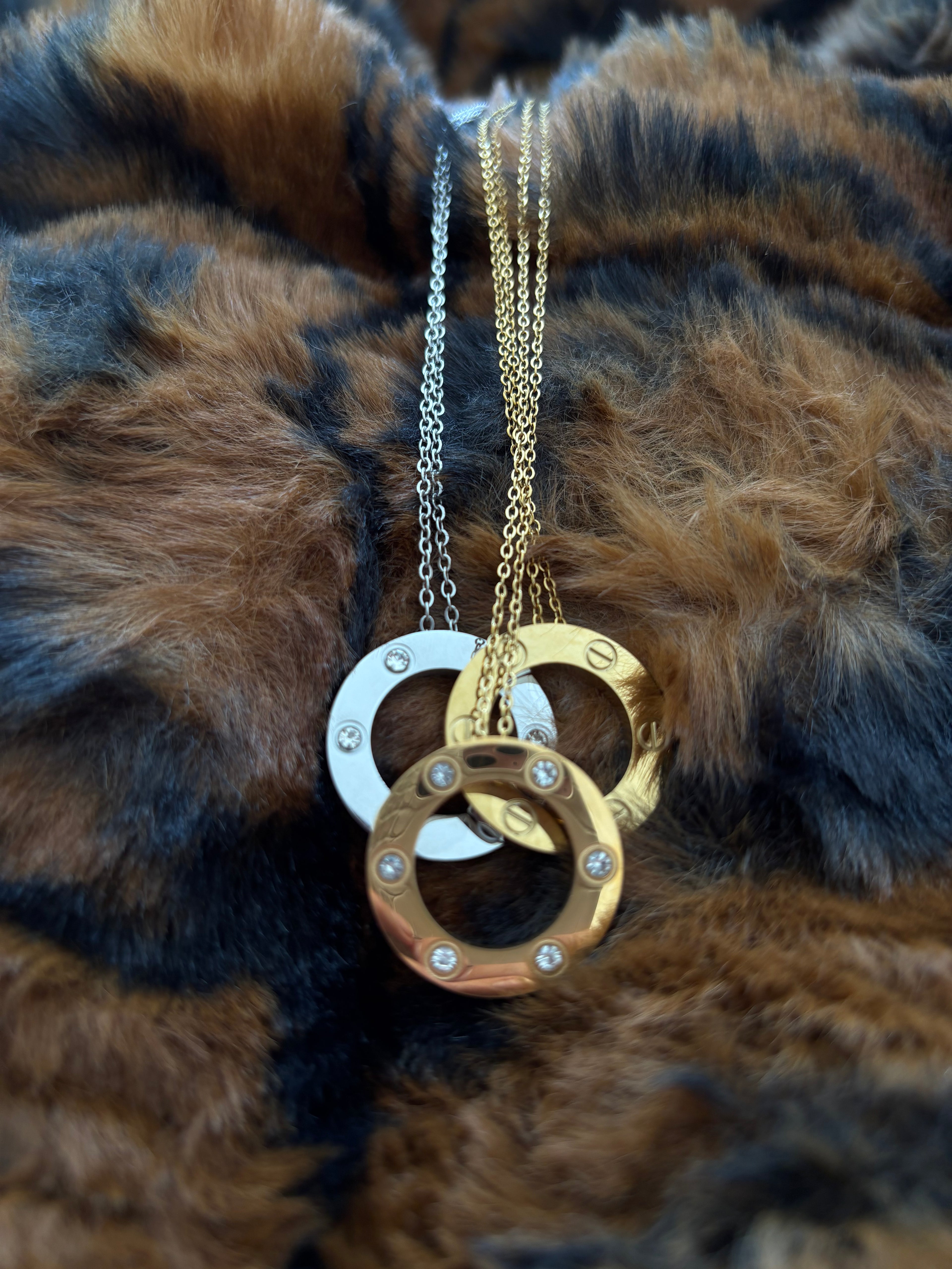 C Round Pendant Necklace