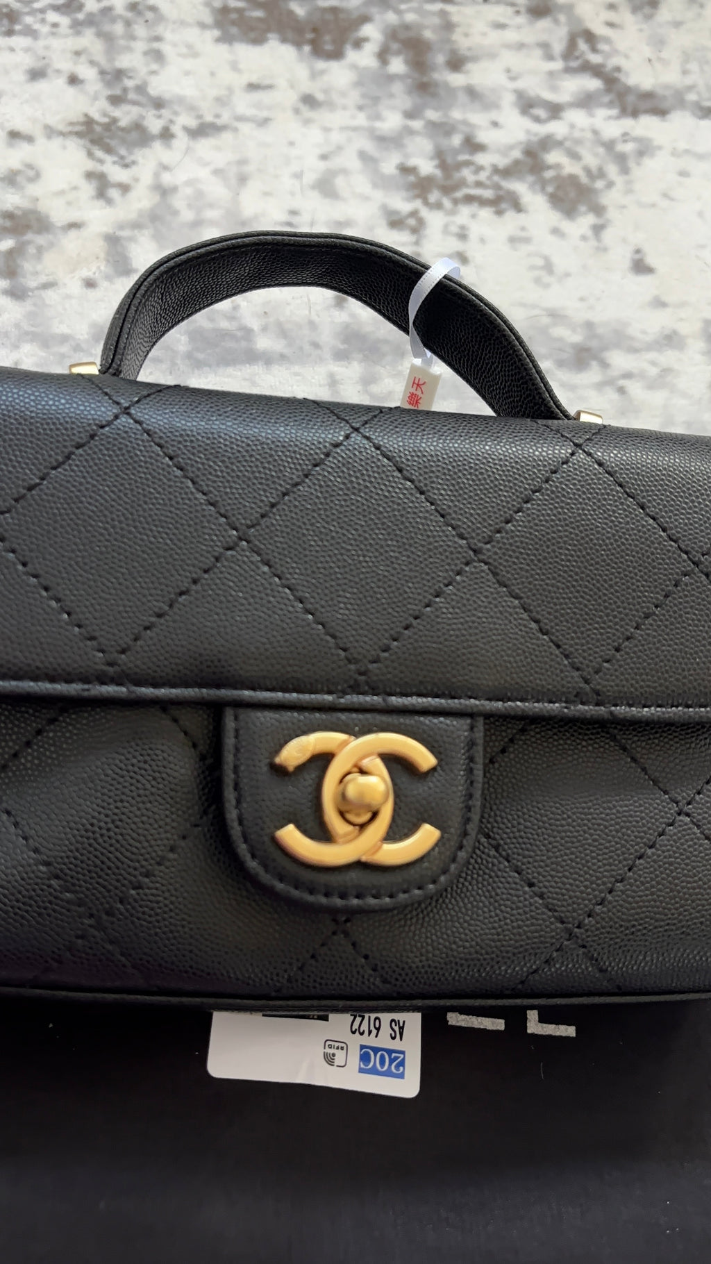 TOP QUALITY! Black C bag