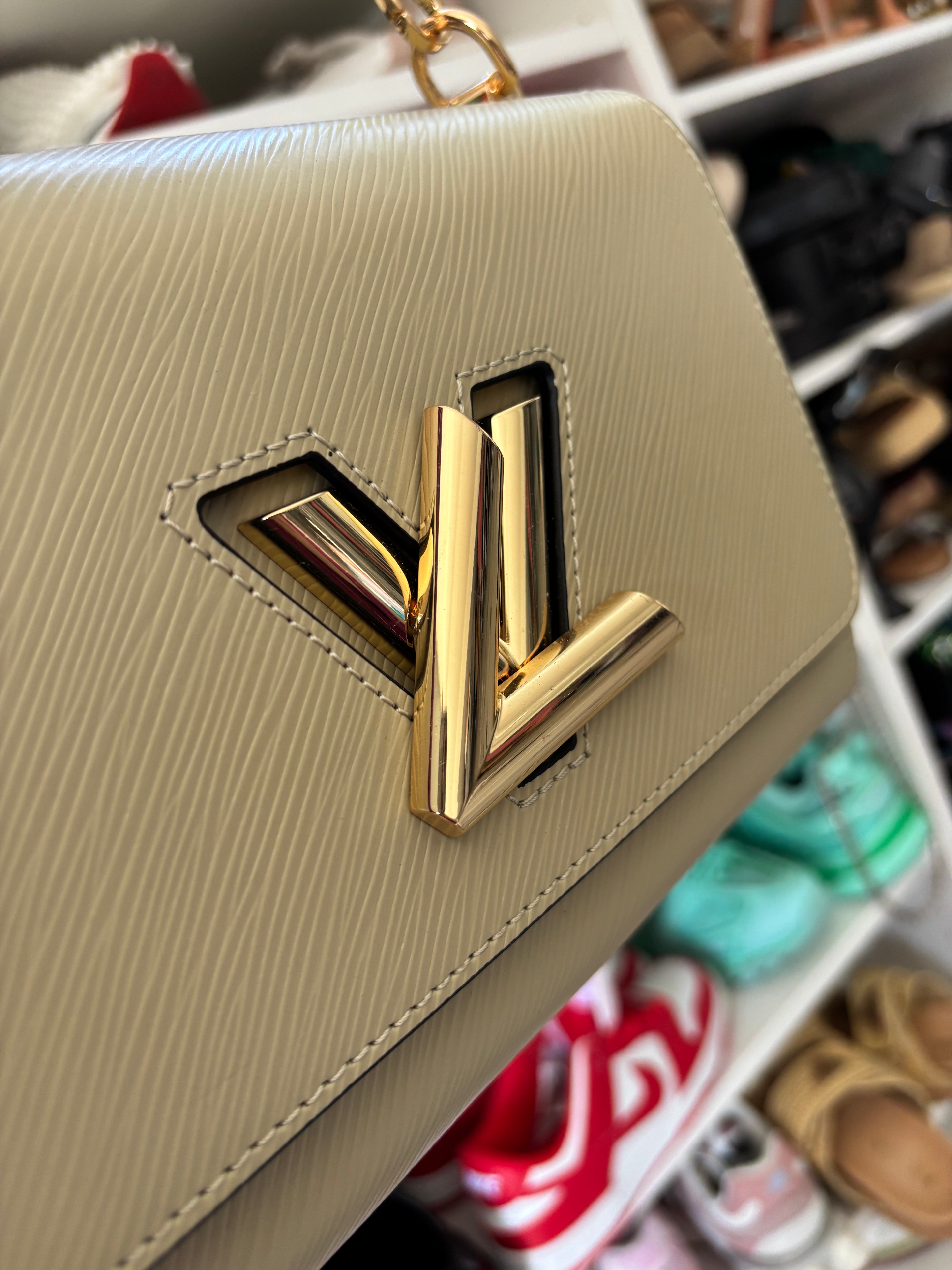 L Twist bag