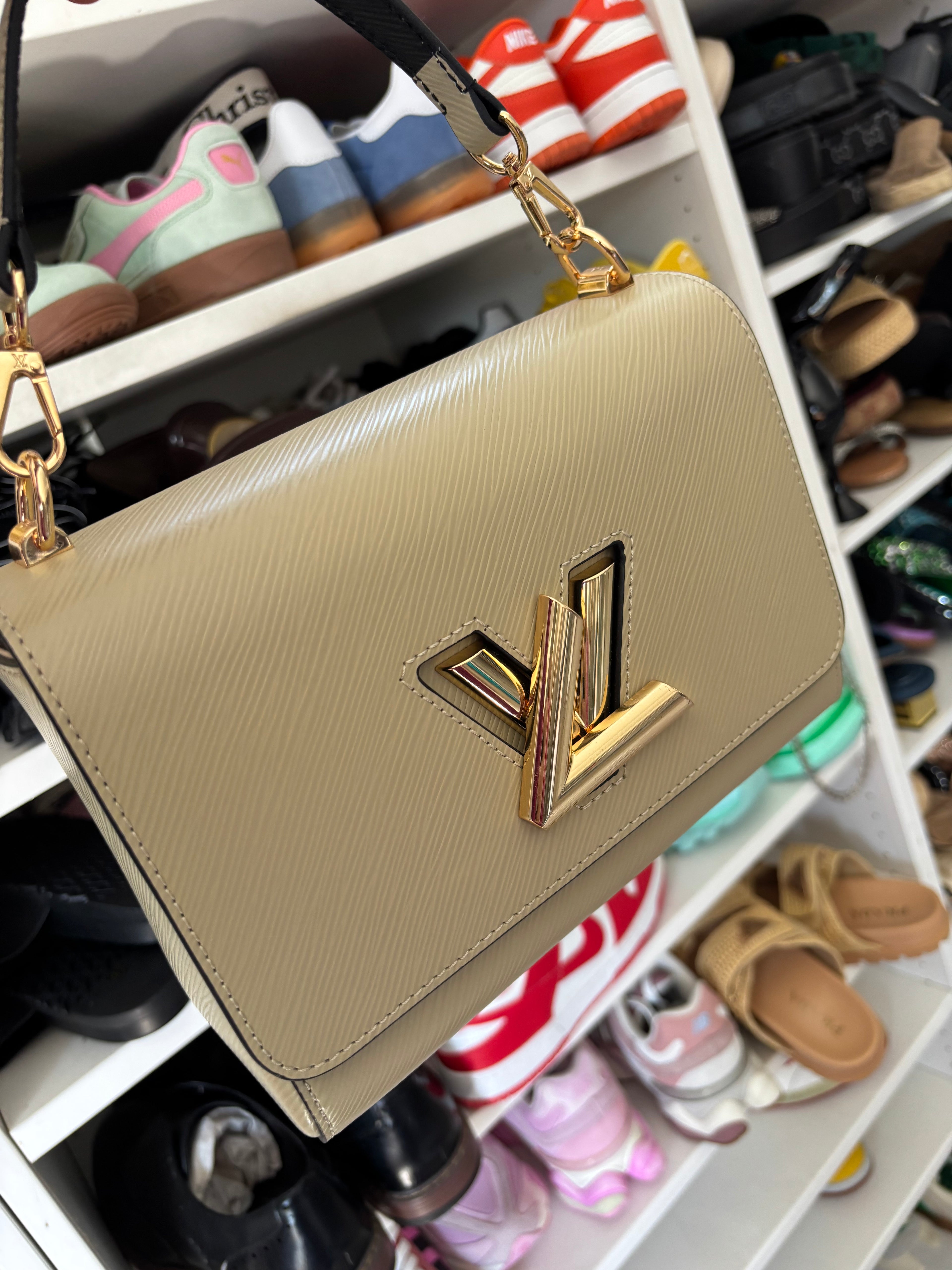 L Twist bag