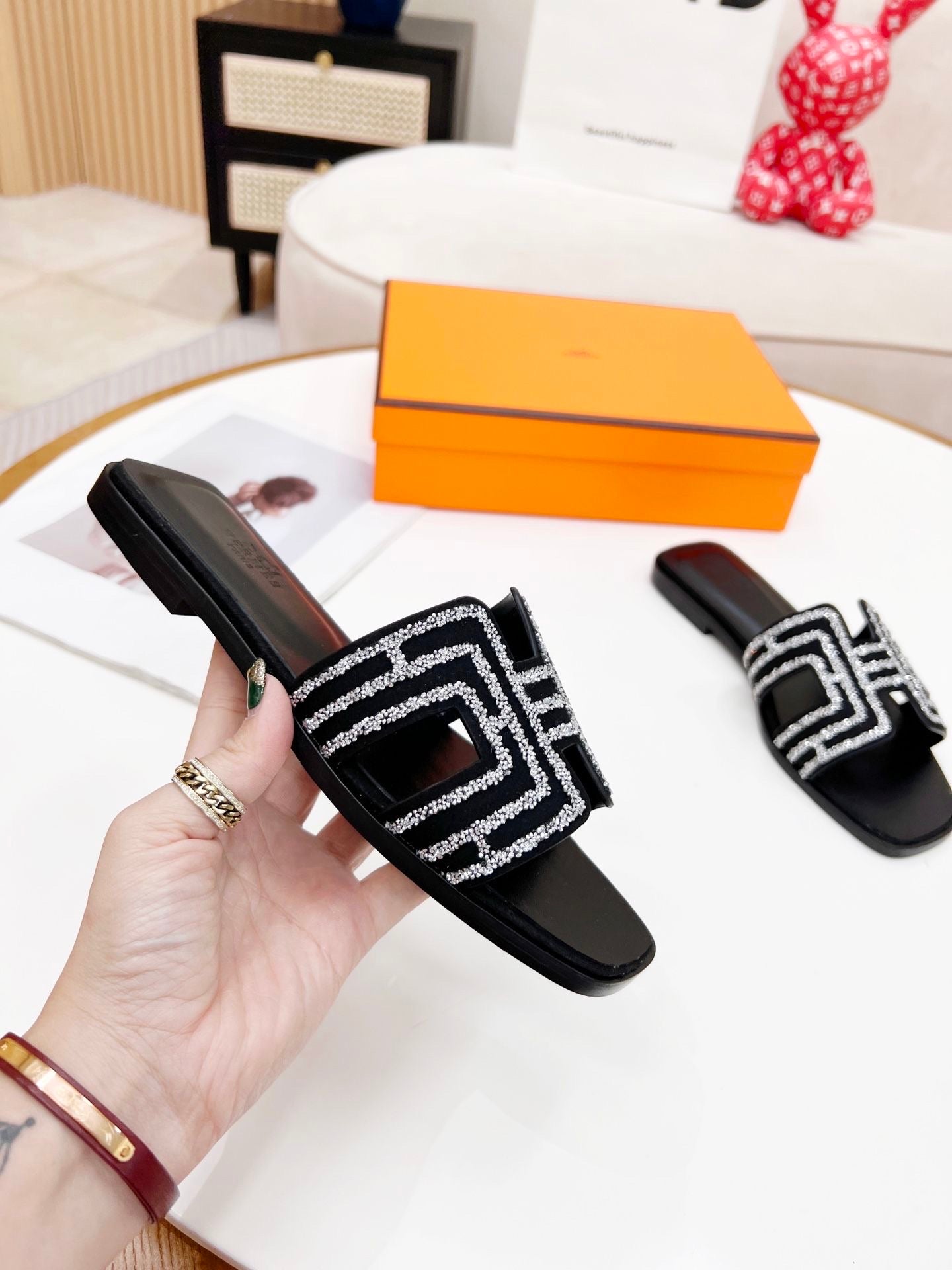 Pre-Order Sparkle H sandal