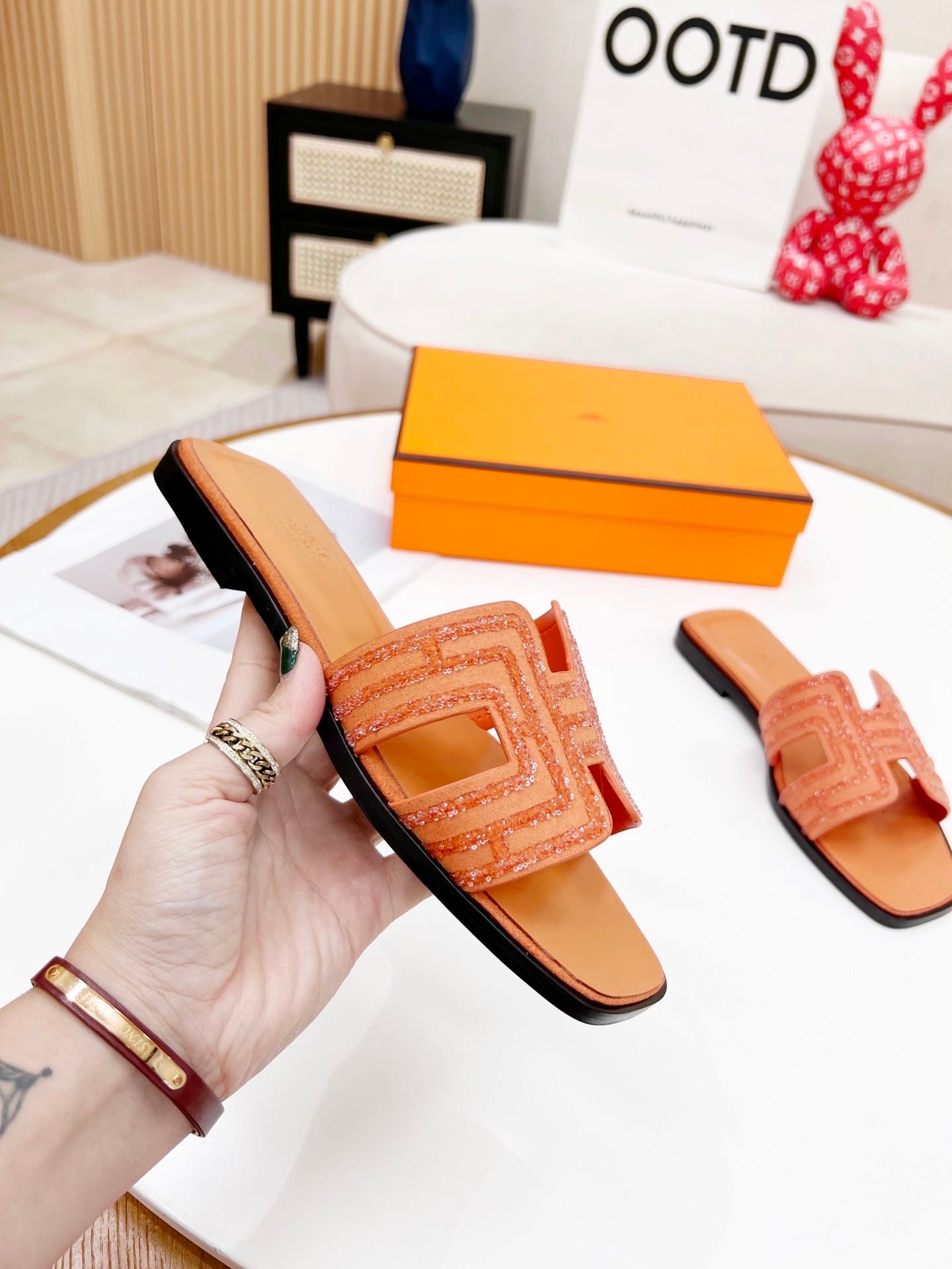 Pre-Order Sparkle H sandal